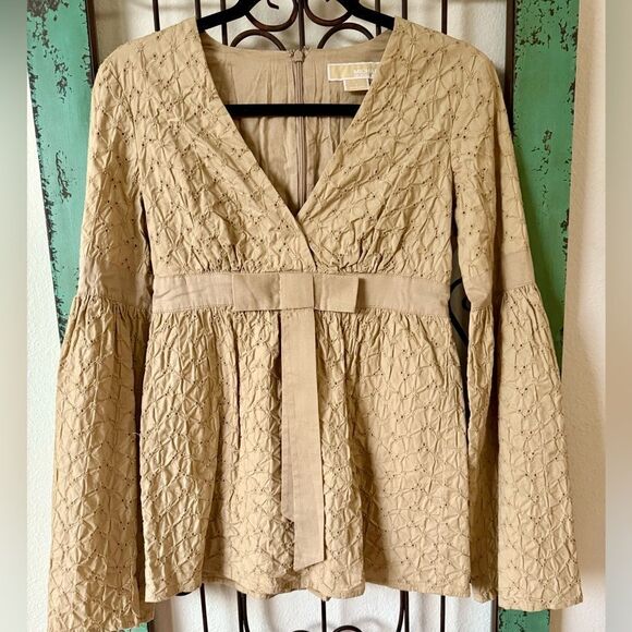 MICHAEL Michael Kors Eyelet Bell Sleeve.size 2 - Picture 7 of 8